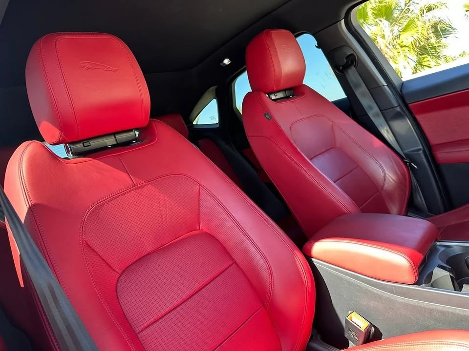 2019 Jaguar E-Pace - Image 16 of 18