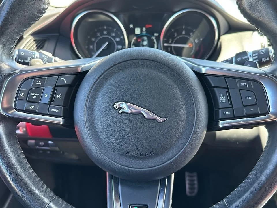 2019 Jaguar E-Pace - Image 10 of 18