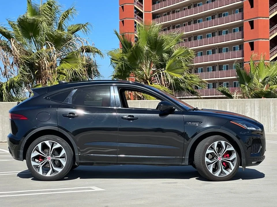 2019 Jaguar E-Pace - Image 7 of 18
