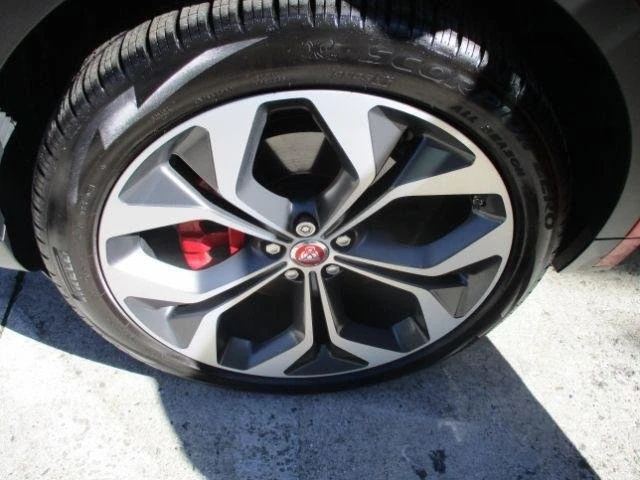 2019 Jaguar E-Pace - Image 18 of 20