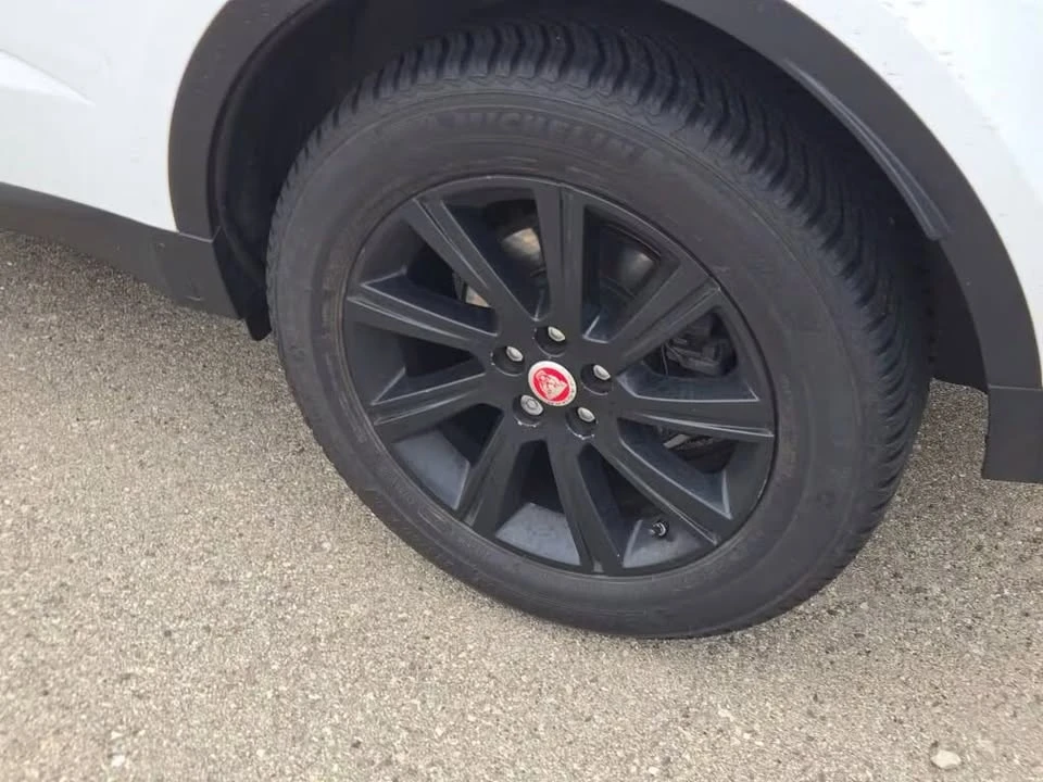 2019 Jaguar E-Pace - Image 3 of 3
