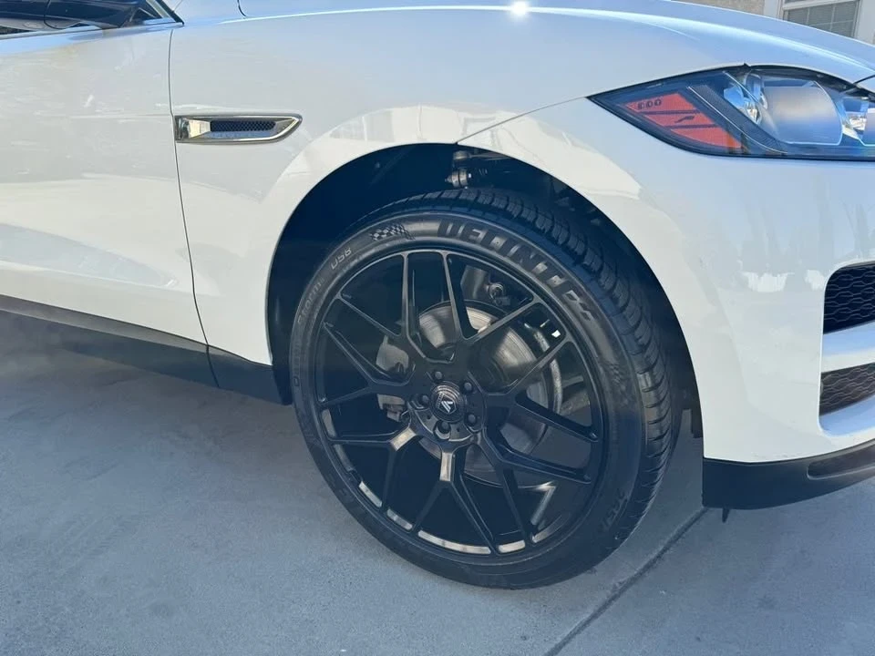 2019 Jaguar F-Pace - Image 4 of 12