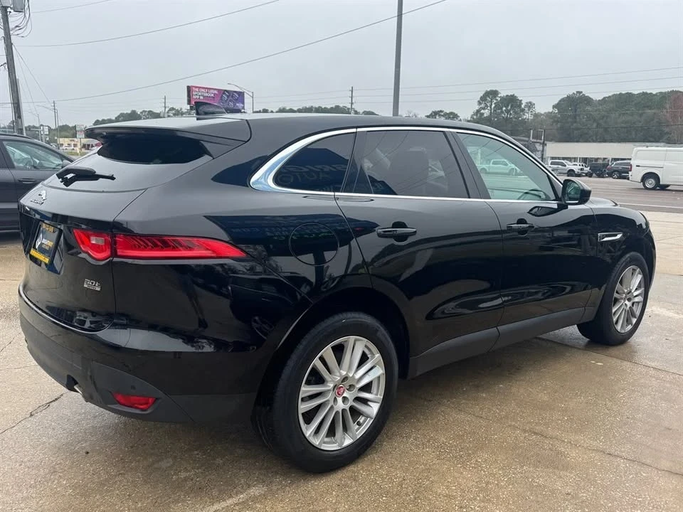 2019 Jaguar F-Pace - Image 5 of 13