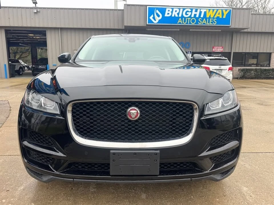 2019 Jaguar F-Pace - Image 4 of 13