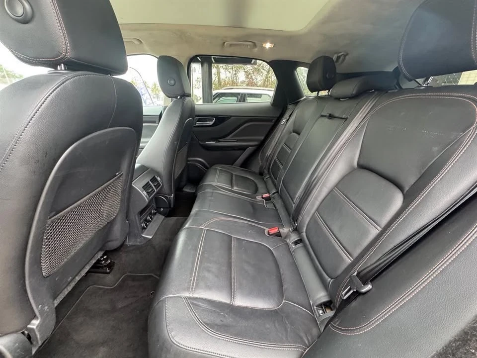 2019 Jaguar F-Pace - Image 12 of 13