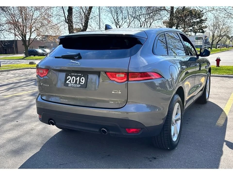 2019 Jaguar F-Pace - Image 19 of 20