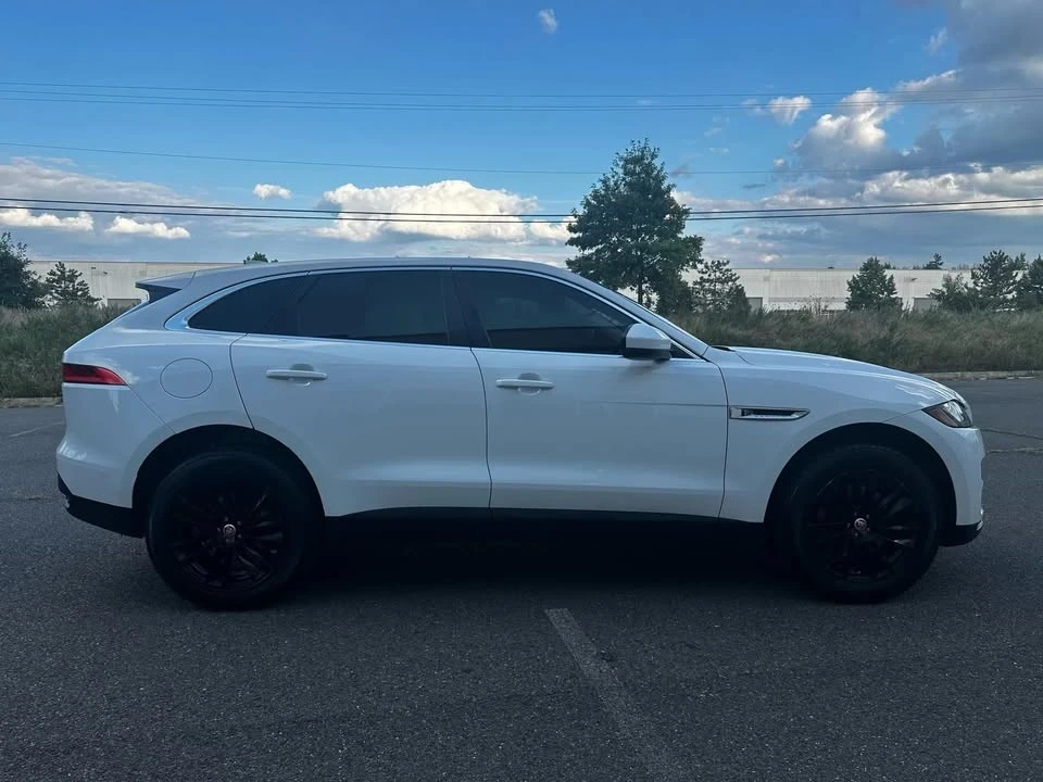 2019 Jaguar F-Pace - Image 4 of 13