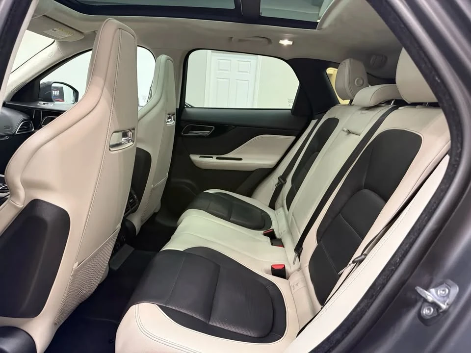 2019 Jaguar F-Pace - Image 16 of 19
