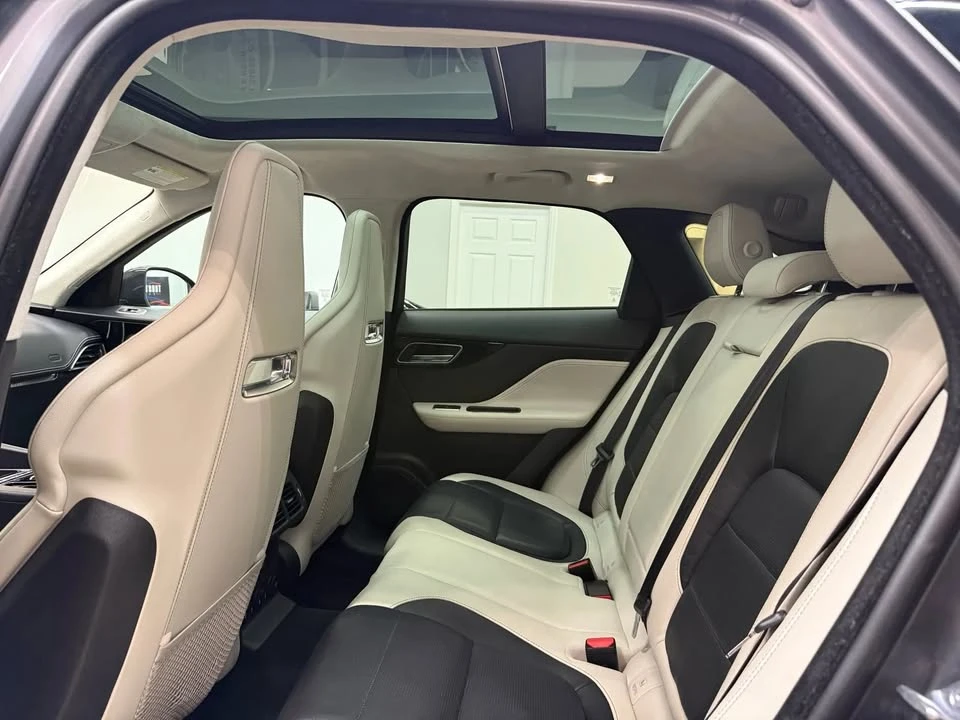 2019 Jaguar F-Pace - Image 17 of 19