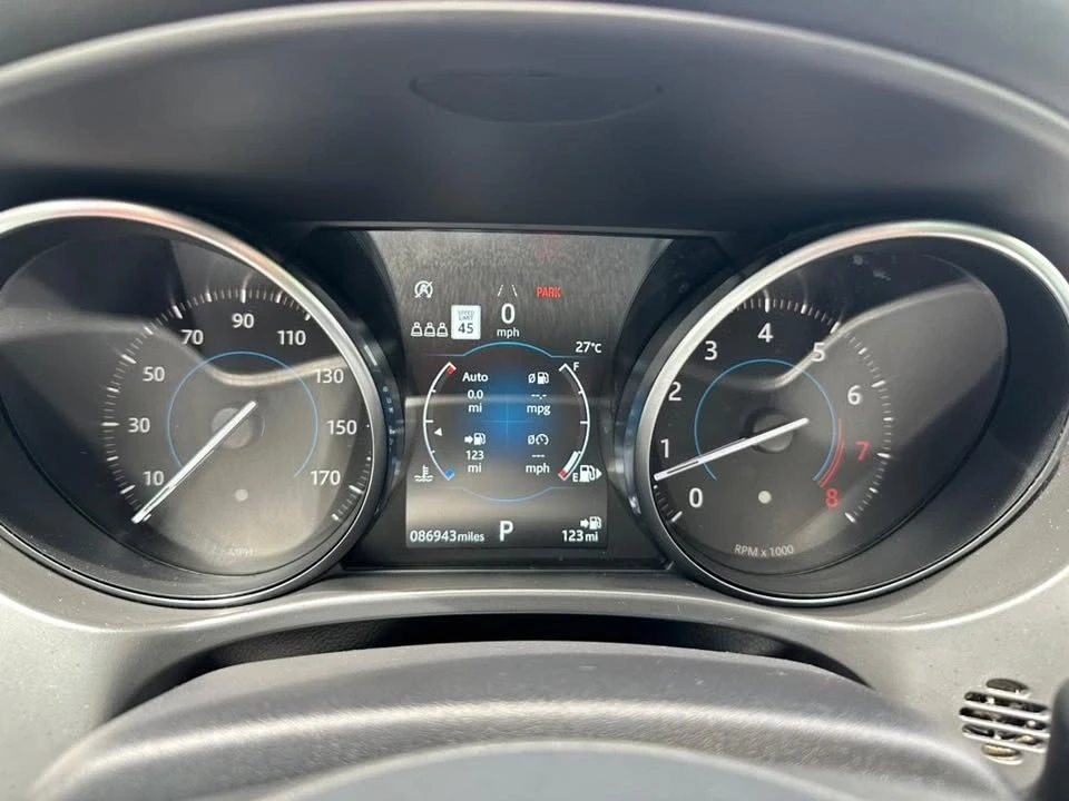 2019 Jaguar F-Pace - Image 3 of 20