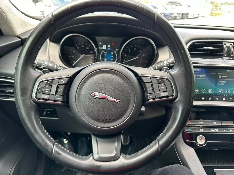 2019 Jaguar F-Pace - Image 8 of 20