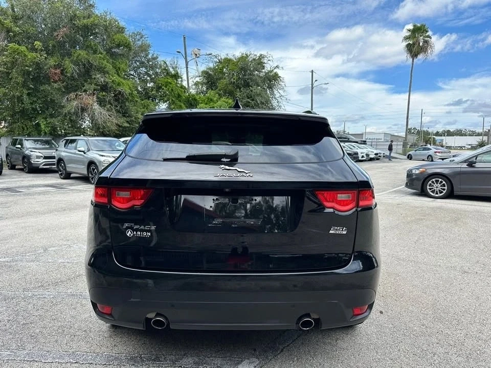 2019 Jaguar F-Pace - Image 4 of 20
