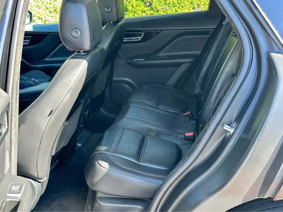 2019 Jaguar F-Pace - Image 12 of 16