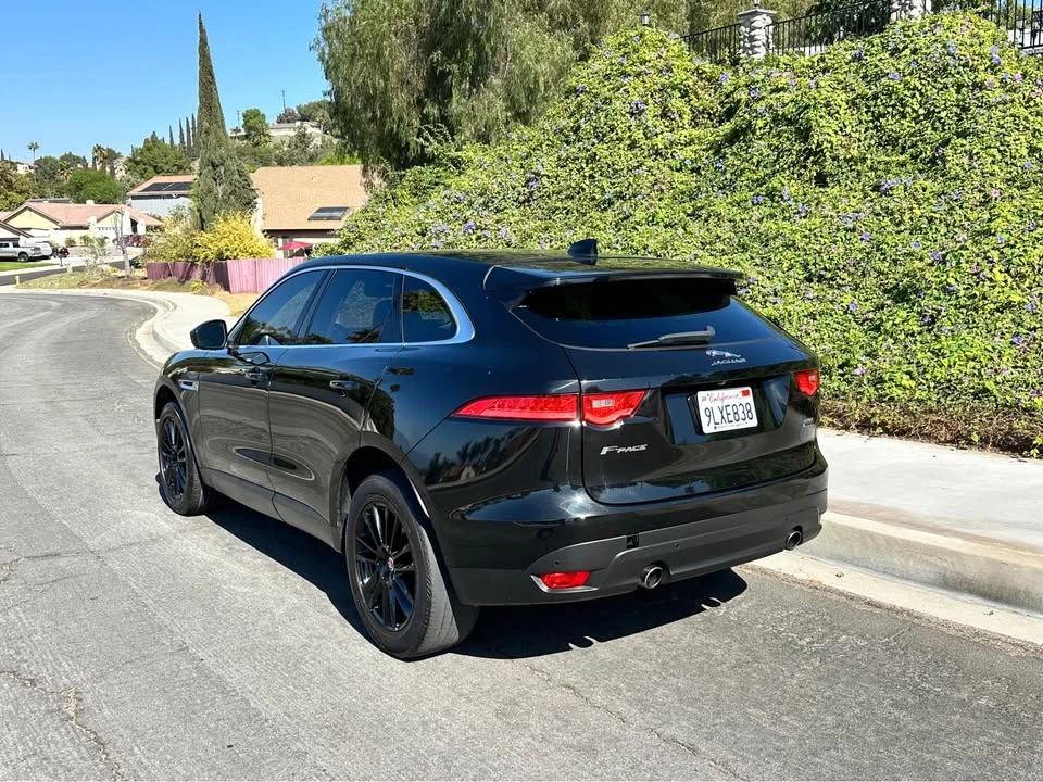 2019 Jaguar F-Pace - Image 3 of 16