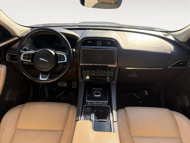 2019 Jaguar F-Pace - Image 9 of 18