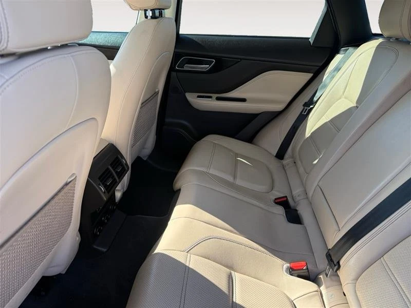 2019 Jaguar F-Pace - Image 12 of 18
