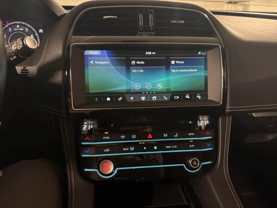 2019 Jaguar F-Pace - Image 13 of 17