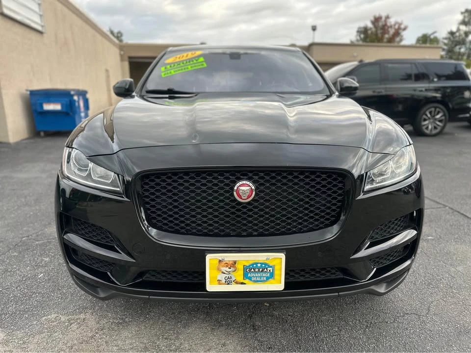 2019 Jaguar F-Pace - Image 7 of 19