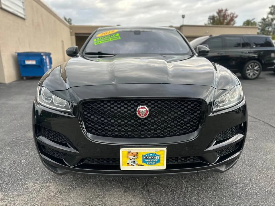 2019 Jaguar F-Pace - Image 8 of 20