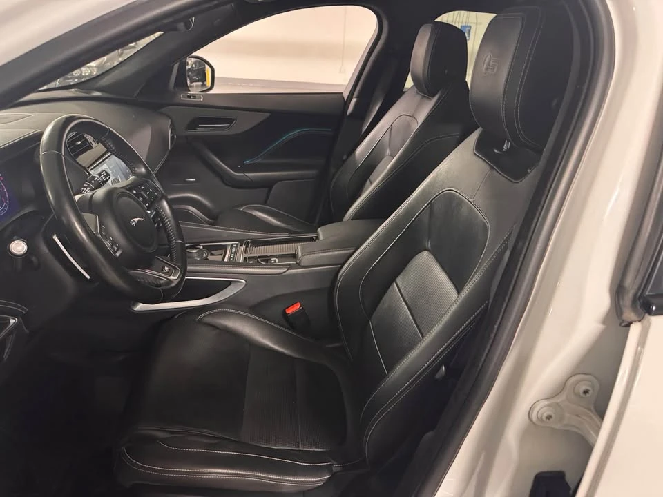 2019 Jaguar F-Pace - Image 10 of 17