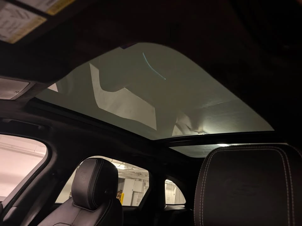 2019 Jaguar F-Pace - Image 11 of 17