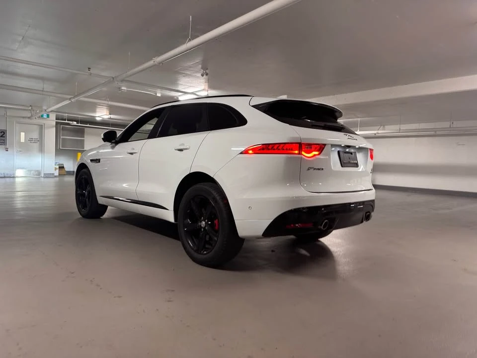 2019 Jaguar F-Pace - Image 5 of 17