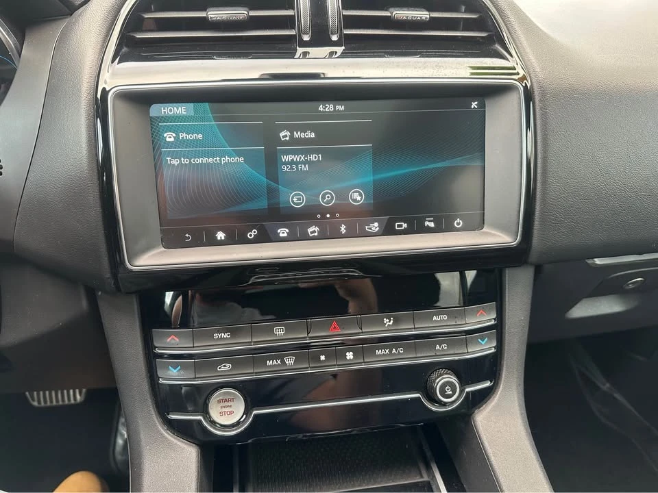 2019 Jaguar F-Pace - Image 16 of 20