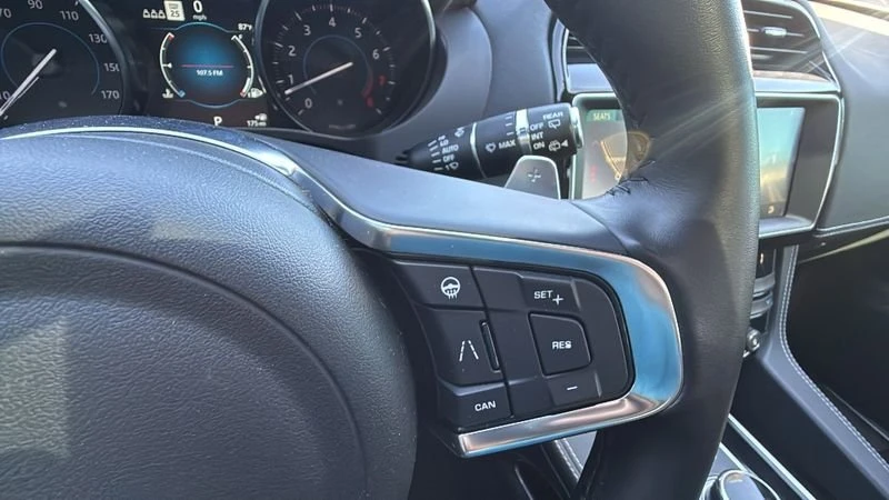 2019 Jaguar F-Pace - Image 19 of 20