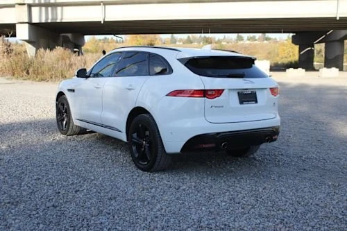 2019 Jaguar F-Pace - Image 4 of 17