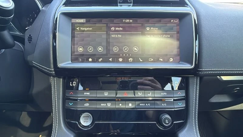 2019 Jaguar F-Pace - Image 14 of 20