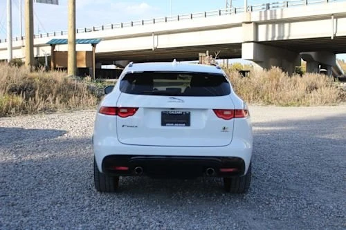 2019 Jaguar F-Pace - Image 5 of 17