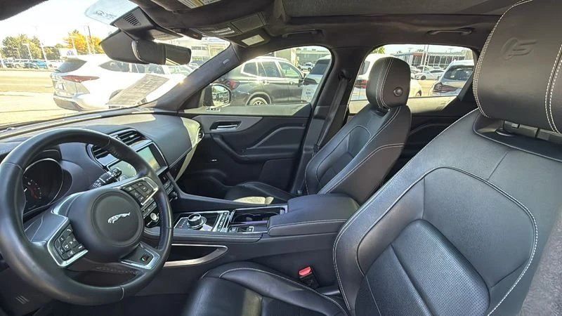 2019 Jaguar F-Pace - Image 13 of 20