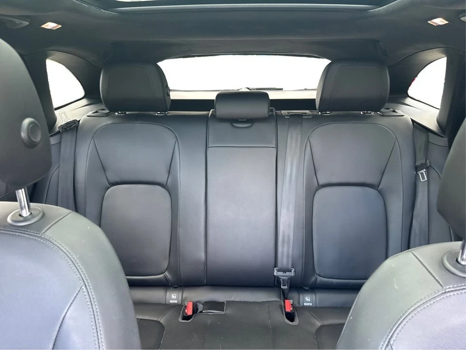 2019 Jaguar F-Pace - Image 15 of 20
