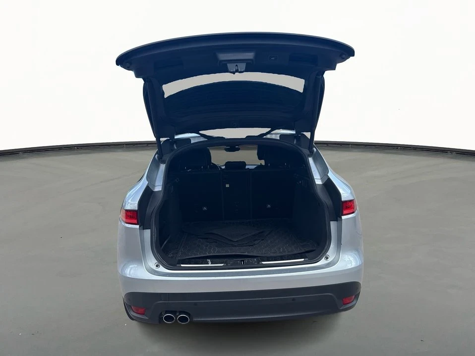2019 Jaguar F-Pace - Image 13 of 20