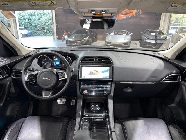 2019 Jaguar F-Pace - Image 8 of 20