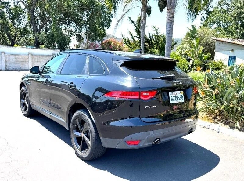 2019 Jaguar F-Pace - Image 2 of 17