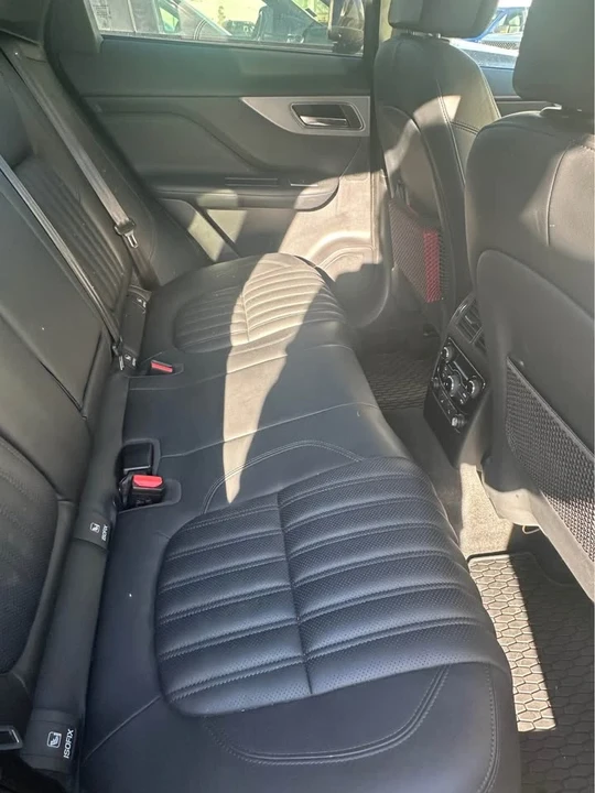 2019 Jaguar F-Pace - Image 2 of 4