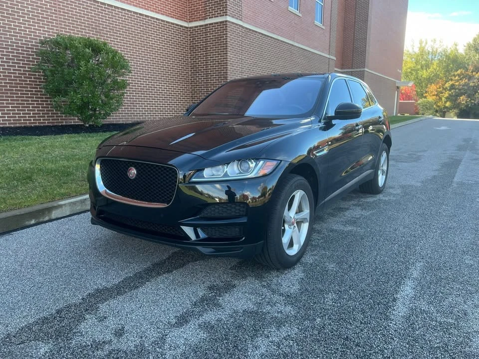 2019 Jaguar F-Pace - Image 2 of 16