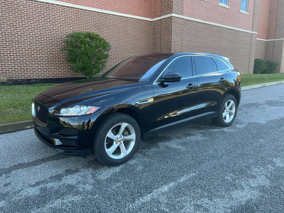 2019 Jaguar F-Pace - Image 3 of 16