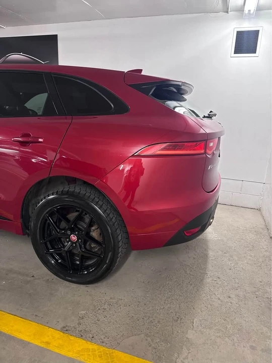 2019 Jaguar F-Pace - Image 5 of 19