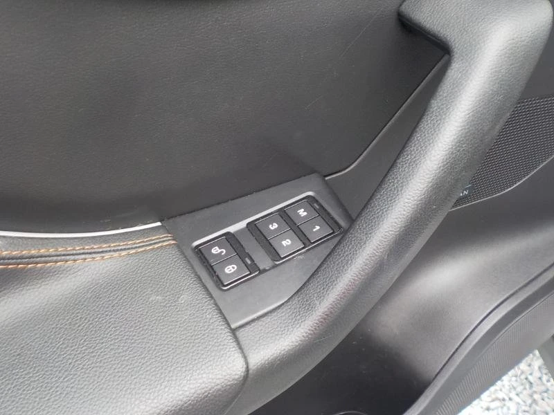 2019 Jaguar F-Pace - Image 11 of 20