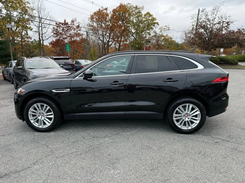 2019 Jaguar F-Pace - Image 10 of 19
