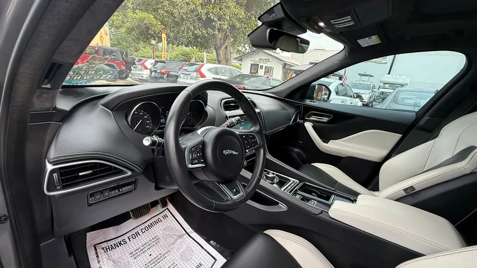 2019 Jaguar F-Pace - Image 5 of 11