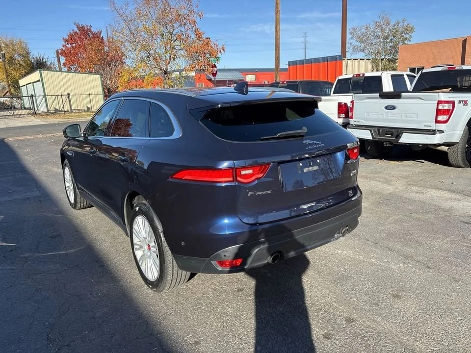 2019 Jaguar F-Pace - Image 8 of 20
