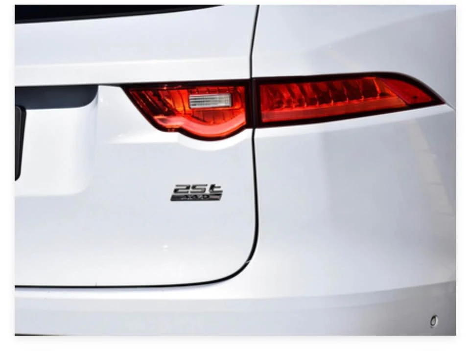 2019 Jaguar F-Pace - Image 4 of 19
