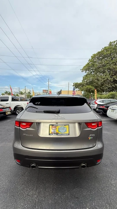 2019 Jaguar F-Pace - Image 11 of 11