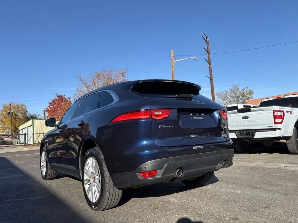 2019 Jaguar F-Pace - Image 7 of 20