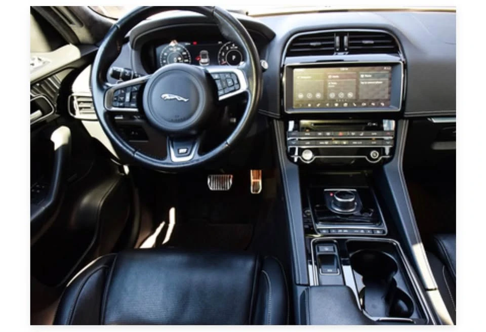 2019 Jaguar F-Pace - Image 17 of 19