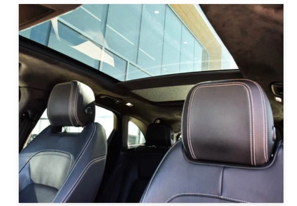 2019 Jaguar F-Pace - Image 14 of 19