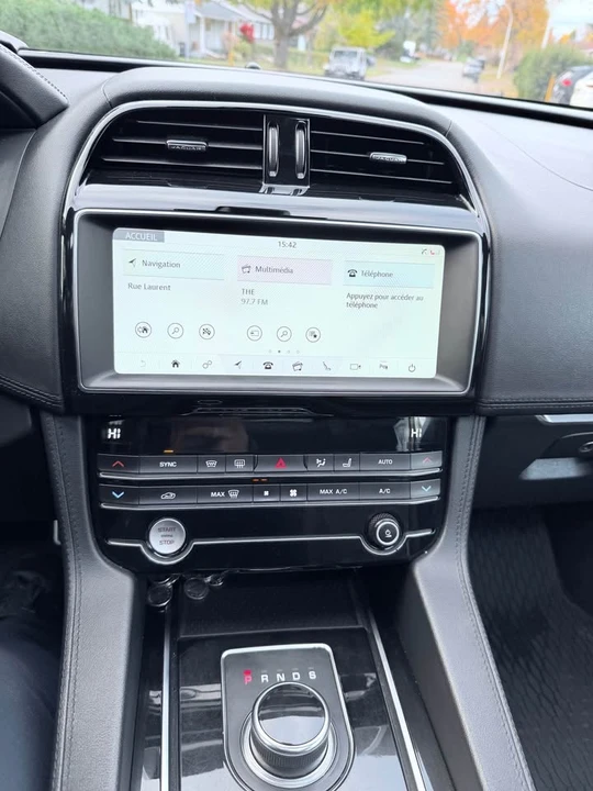 2019 Jaguar F-Pace - Image 16 of 16